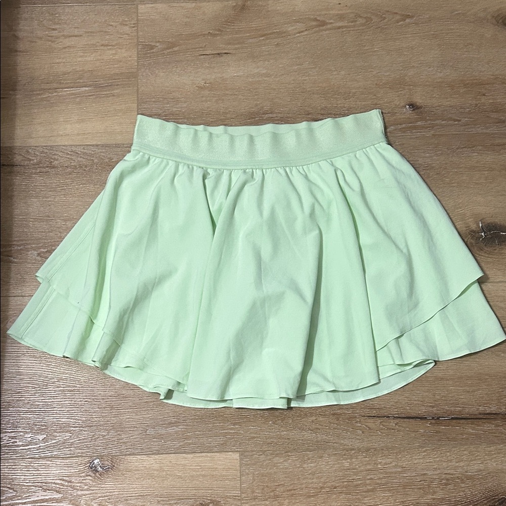 Lululemon Athletica Light Green Athletic Skirt with built in shorts